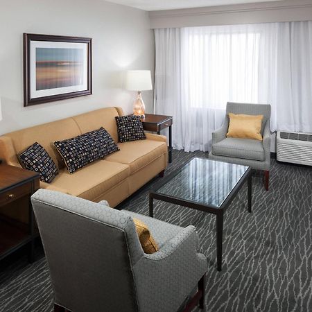 Courtyard By Marriott Waco Hotel Buitenkant foto