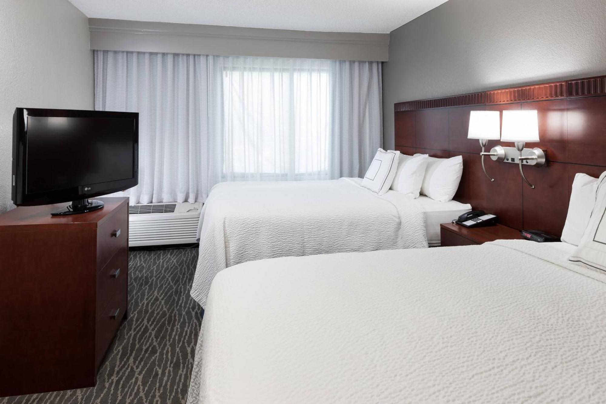Courtyard By Marriott Waco Hotel Buitenkant foto