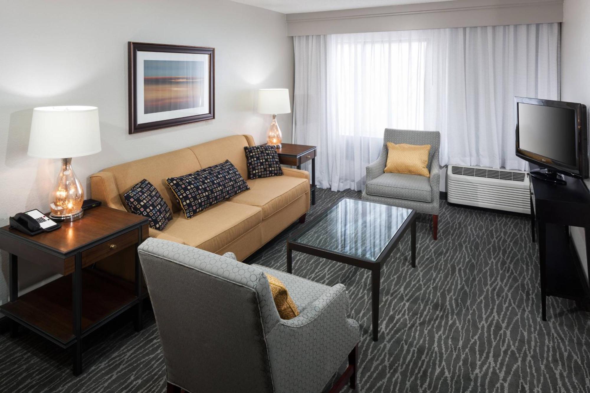 Courtyard By Marriott Waco Hotel Buitenkant foto