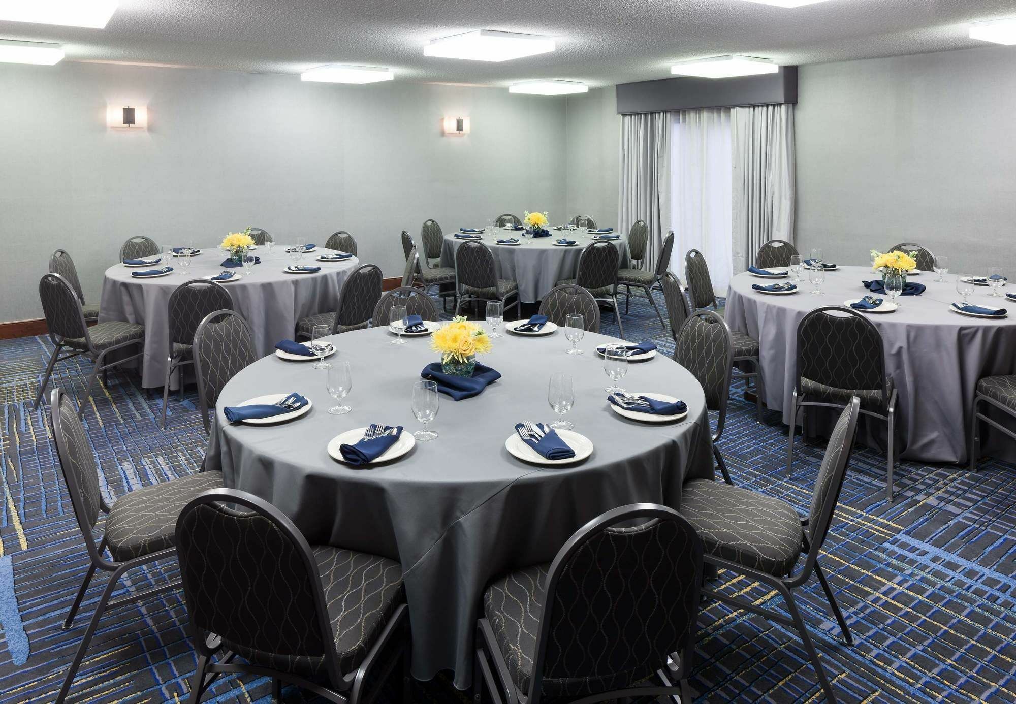 Courtyard By Marriott Waco Hotel Buitenkant foto